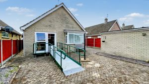 Photo 13- click for photo gallery